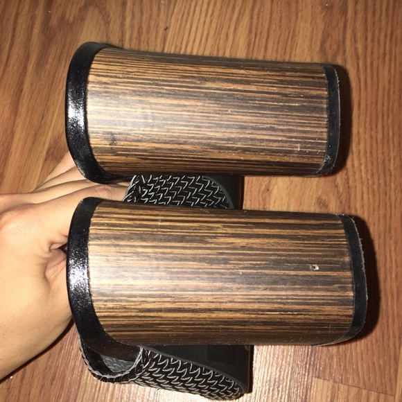 Never worn - Picture 2 of 3